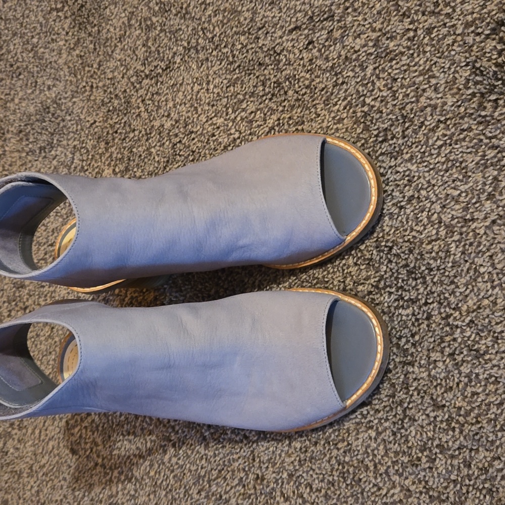 Clarke suede upper sandles